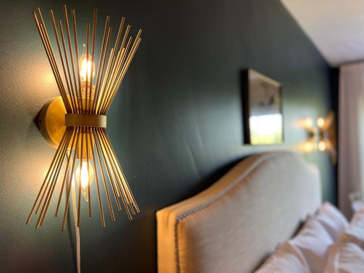 Rose Hill Inn Versailles Екстер'єр фото
